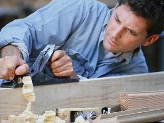 Нужны разнорабочие для изготовления деревянной садовой архитектуры