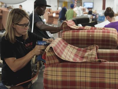 Вакансії столяра-складача каркасів м’яких меблів в Польщі