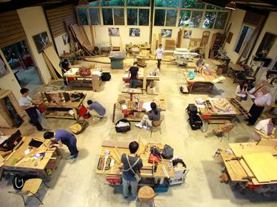 Робота столяра-складальника з виготовлення корпусних меблів в Польщі