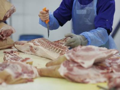 Вакансия раздельщика мяса в Литве с жильём за счет работодателя