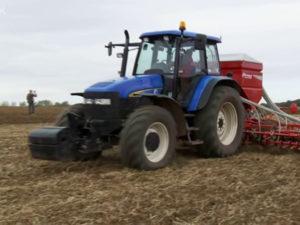 тракторист латвія