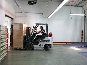 Вакансія водій навантажувача на рибне виробництво в Німеччині