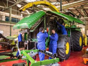 Работа механизатора в Литве