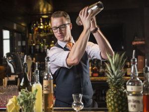 Робота бармена у В'єтнамі