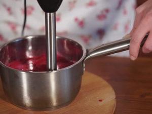 Кондитер з приготування джему в Фінляндії