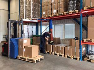 Робота для комплектувальника на складі в Чехії