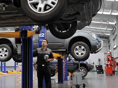 Робота на СТО і в автомагазині в Литві