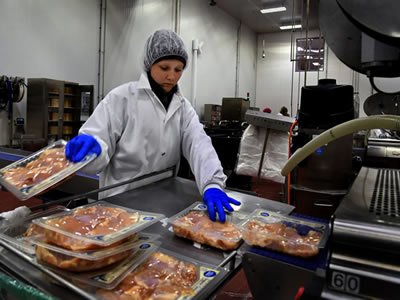 Работа по упаковке мясных полуфабрикатов в Вильнюсе (Литва)