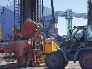 Робота на бетонному заводі для водія навантажувача