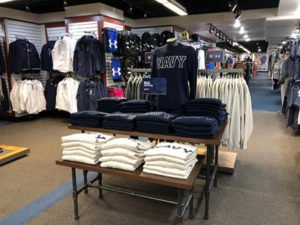 Робота на складі одягу, комплектація і упаковка товару Rhenus Logistics