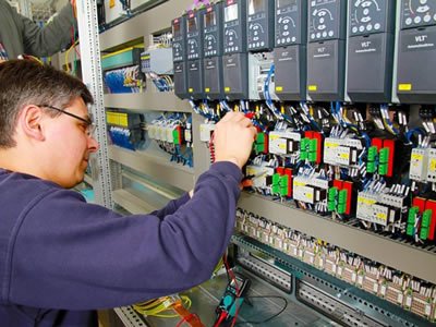 Вакансия для электротехника на производстве в Польше