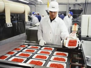 Потрібні різноробочі на м'ясокомбінат 