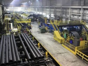 Работа на производстве стальных труб