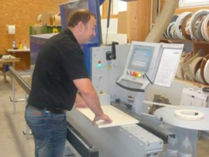 Робота для столяра без досвіду роботи на виробництві