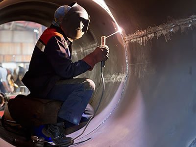 Вакансия для сварщик методом 111 и 121 в Чехии