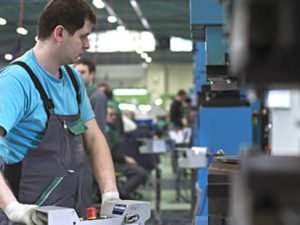 Работа на производстве комплектующих/полуфабрикатов