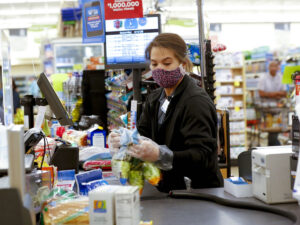 Работа для студентов на период летних каникул в магазине на автобане