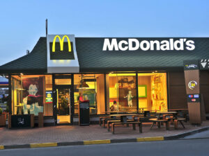 Работа для студентов в ресторане быстрого питания ”McDonalds„